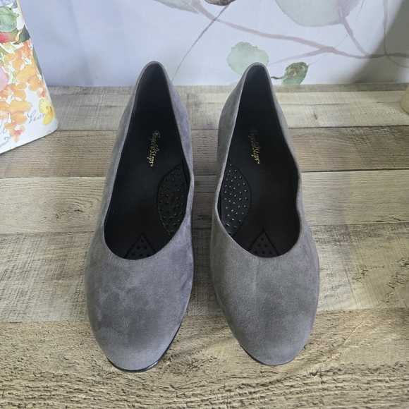 ANGEL STEPS | NWOT Set of 2 Short Heel Shoes in Gray & Tan sz 10M - Picture 5 of 11
